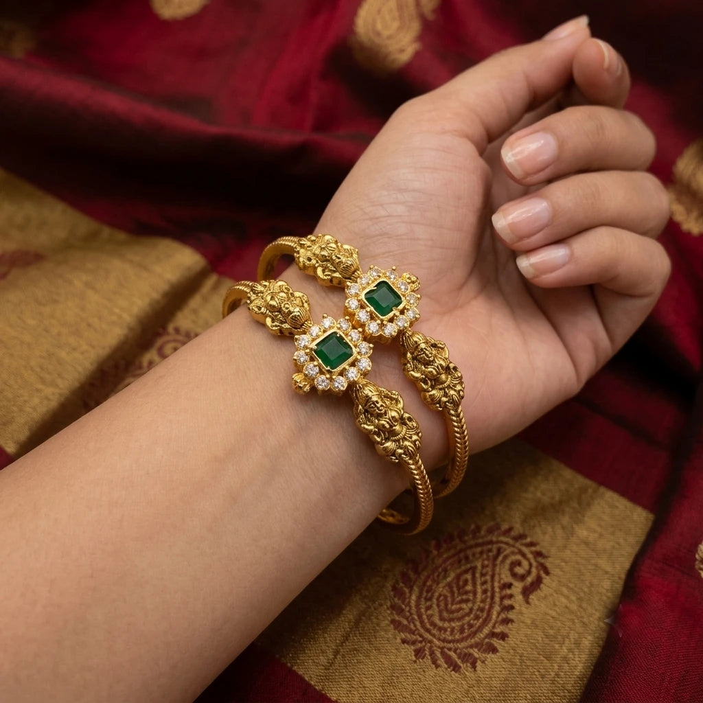 Elegents' Nithya Devi Lakshmi Bangale Set